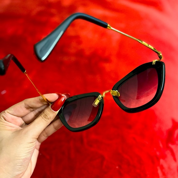 Accessories - Cat Eye Sunglasses With Golden Frame